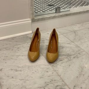 Tan heels